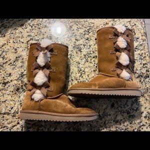 Koolaburra winter boots size 6